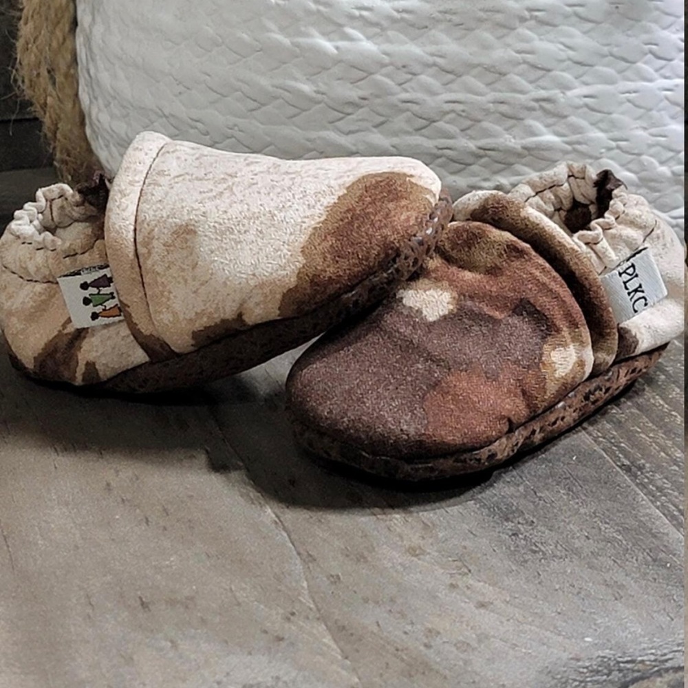 new by the time I finally got them my son didn’t fit them never worn